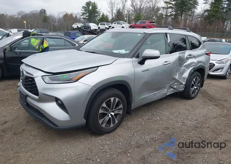 2021 Toyota Highlander Hybrid Xle from USA, damaged, VIN 5TDGBRCH6MS533665